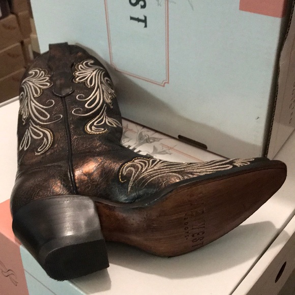 IVE WEST- Mineral cowgirl fashion boot - Picture 6 of 10